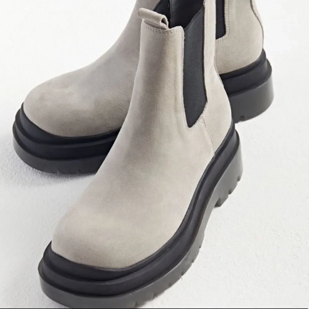 NEW Urban Outfitters UO Men's Mason Grey Boots 9